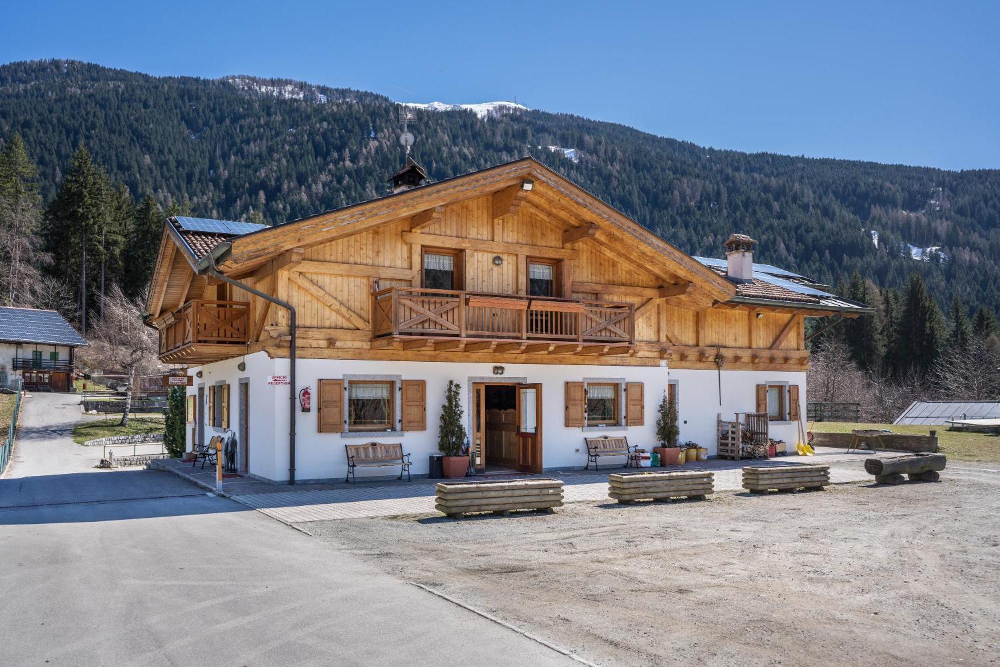 Chalet Camping Fae 1 Madonna Exterior foto